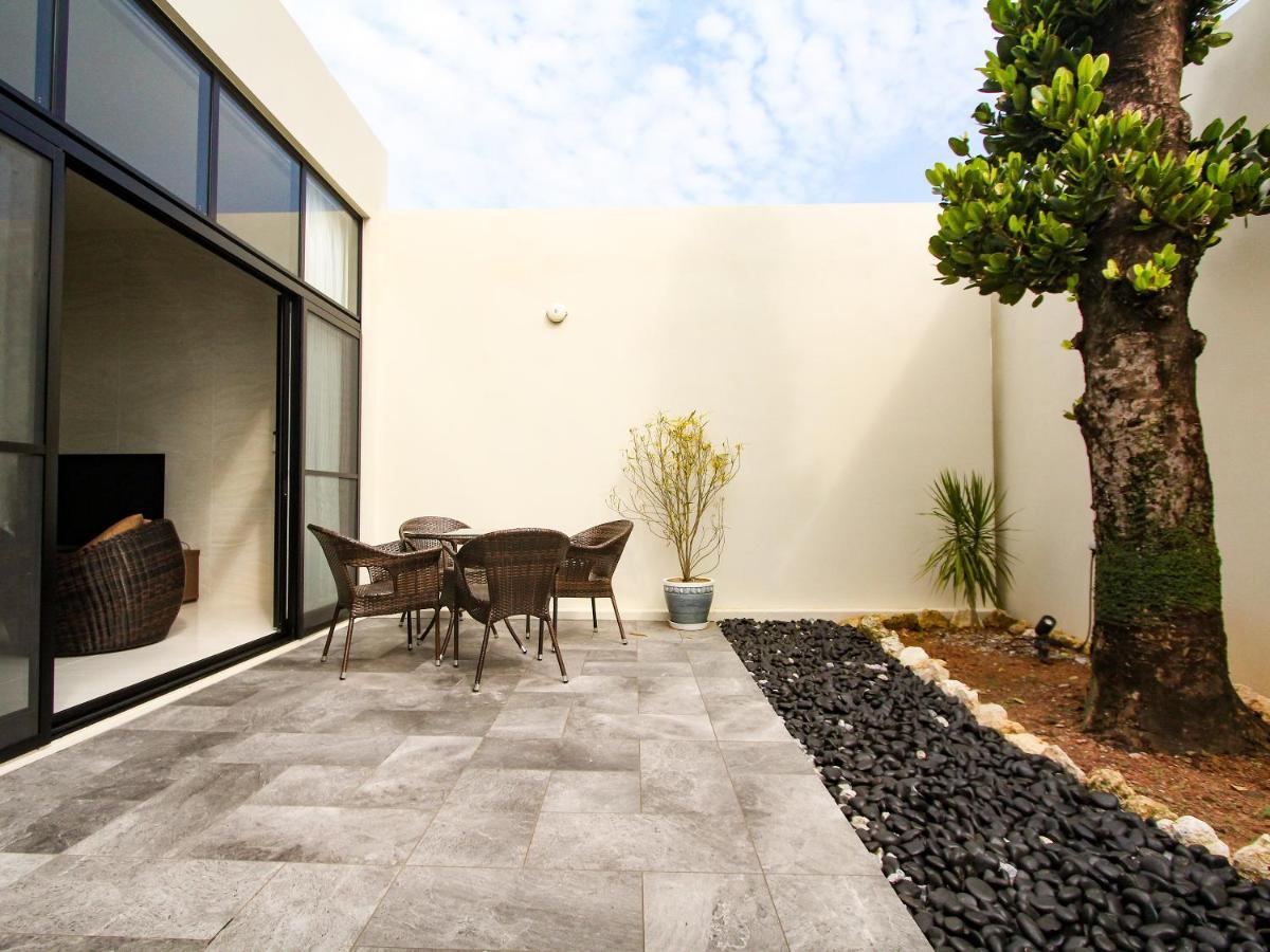 נאגו Villa Life Indah Sumuide מראה חיצוני תמונה